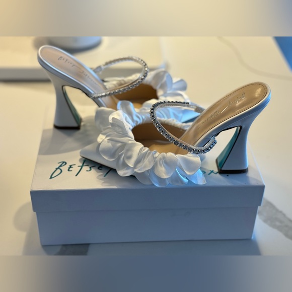 Betsy Johnson Heels - Picture 5 of 8